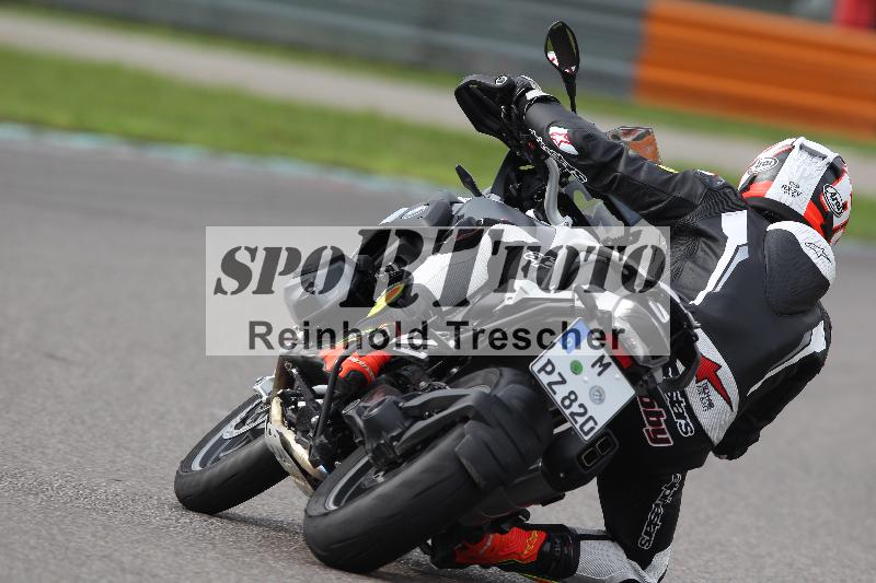 /Archiv-2022/68 13.10.2022 Speer Racing ADR/Freies Fahren rot und gelb/32